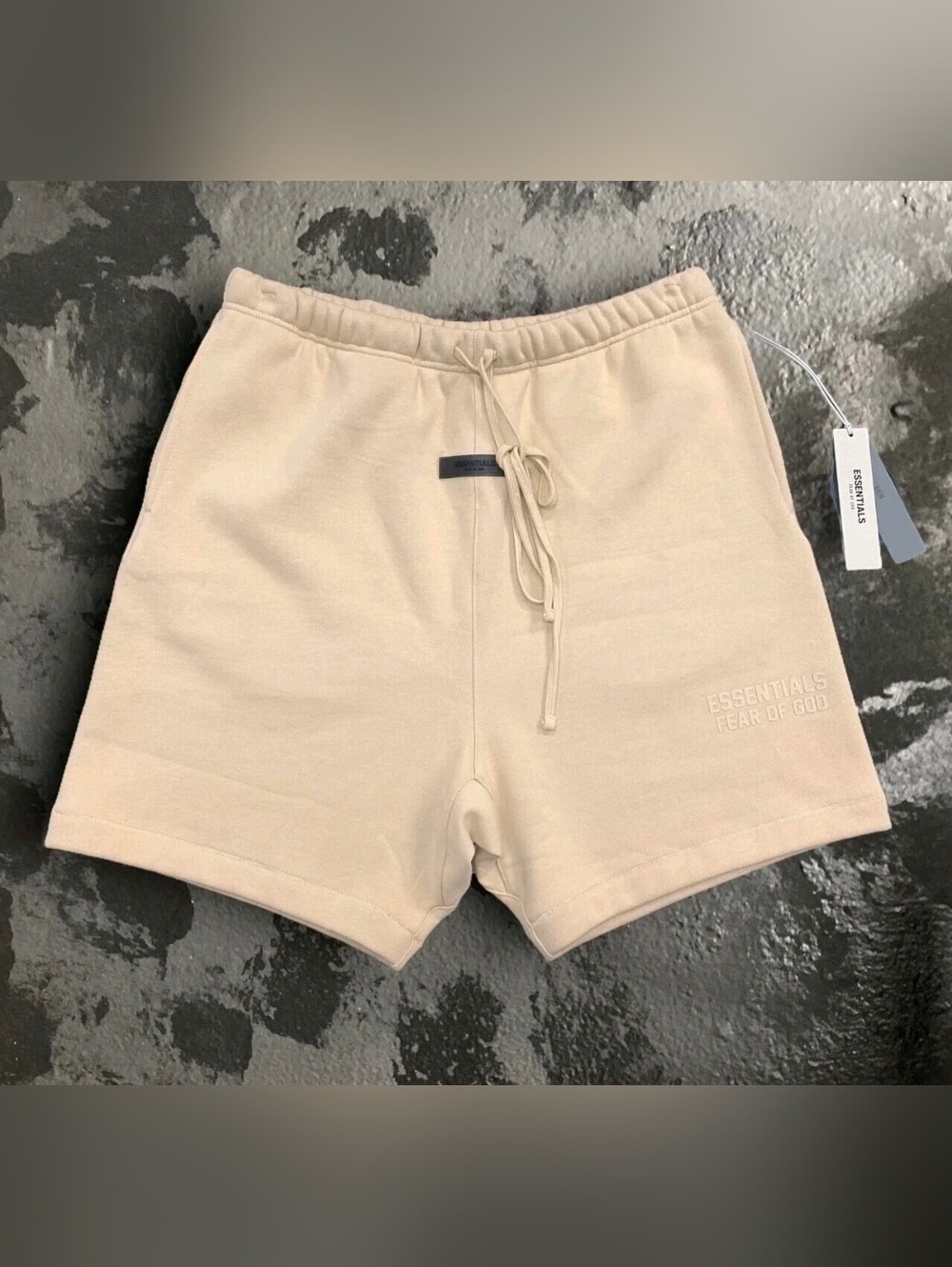 Fear of God Essentials Sweat Shorts Mens Small Cream NWT